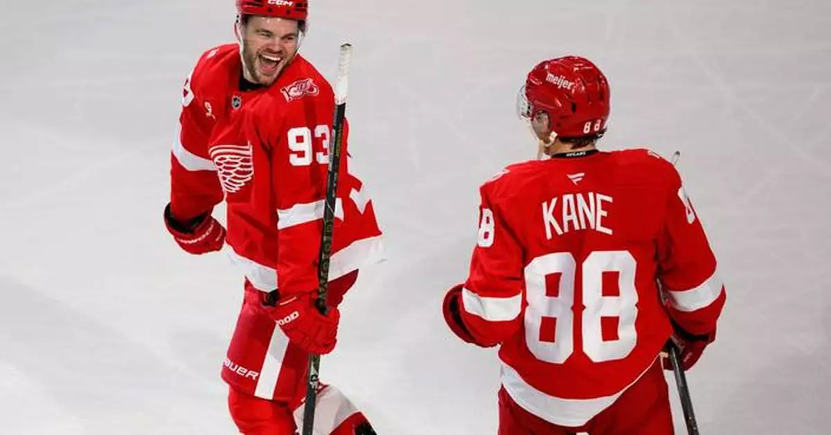 Patrick Kane passes Mike Modano for the most NHL points by a US-born player