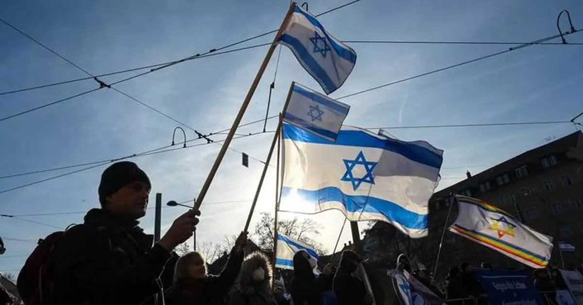 South Africa expels Israel's top diplomat in a move that could prompt a strong reaction from the US