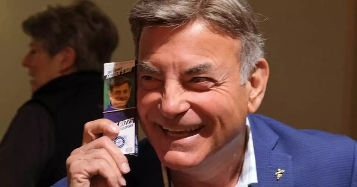 Seattle Mariners broadcaster Rick Rizzs will retire after 2026 season, his 41st with the franchise