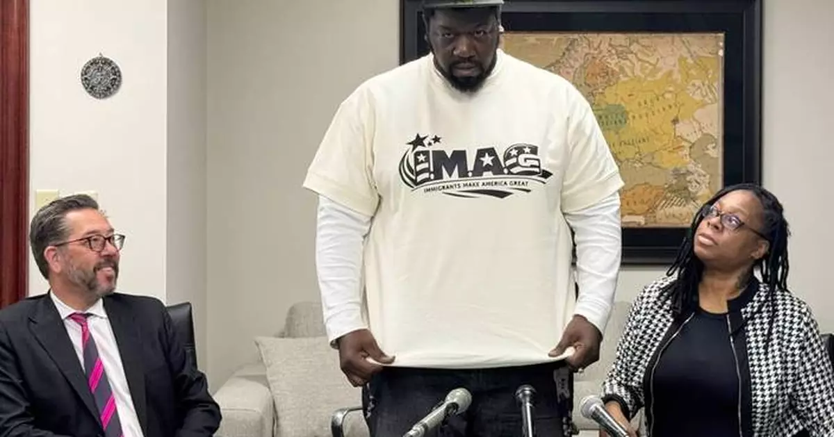 Counterprotesters chase off conservative influencer during Minneapolis immigration crackdown