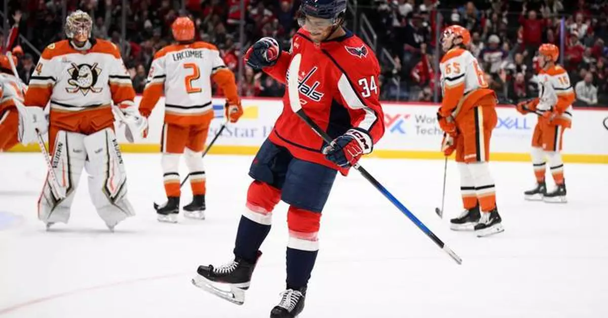 Justin Sourdif scores his first hat trick to lead the Capitals to a 7-4 win over the Ducks