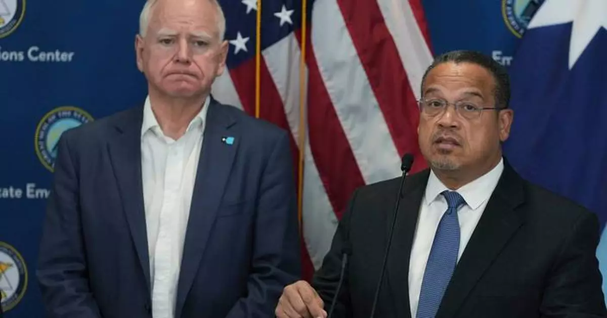 Trump softens tone on Minnesota immigration crackdown as some federal agents prepare to leave