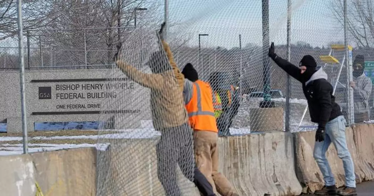 Judge is asked for emergency hearing after Congress members blocked from ICE facility in Minneapolis