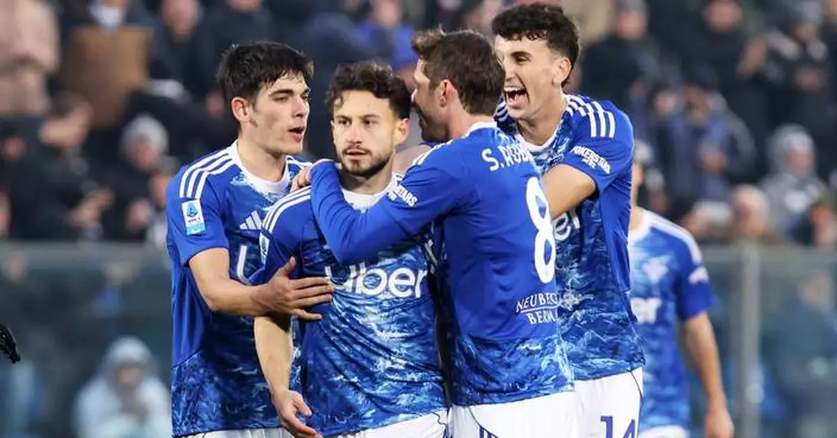 Como routs Torino 6-0 to move just outside Serie A's Champions League places