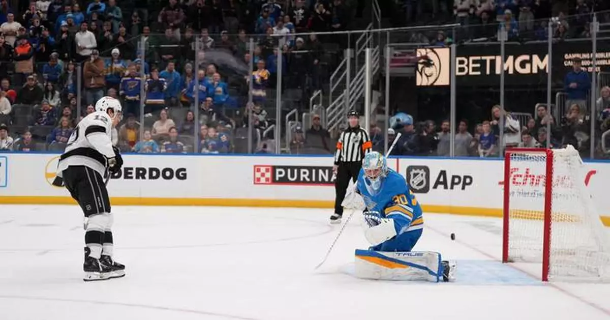 Moore scores deciding goal in shootout as Kings beat Blues 5-4