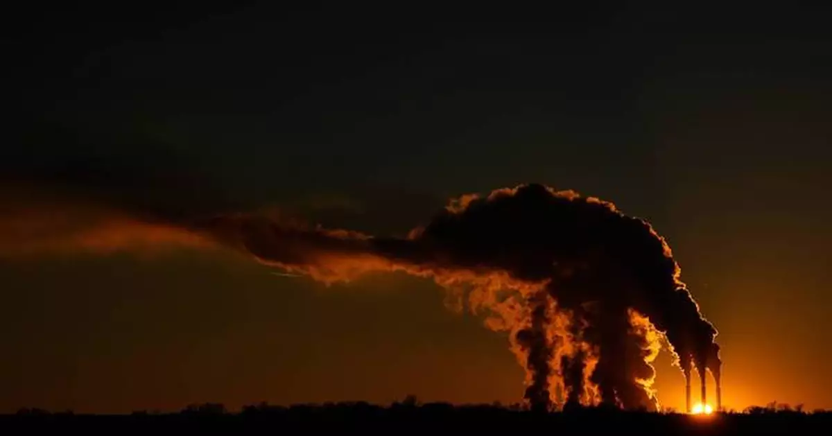 US carbon pollution rose in 2025. Experts blame cold winter, high natural gas prices, data centers