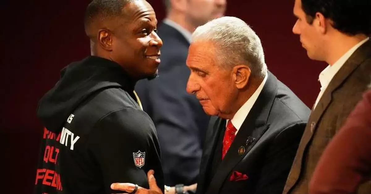 Falcons fire coach Raheem Morris, GM Terry Fontenot hours after finishing 8-9 season