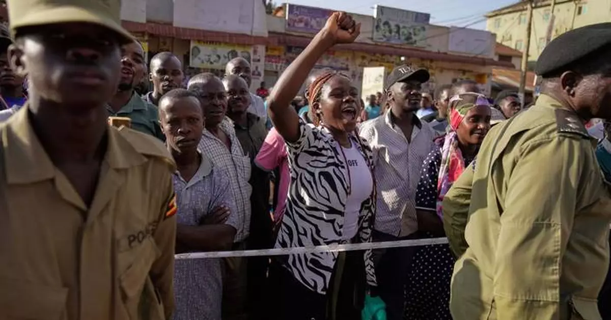 Vote counting underway in Uganda as opposition leader criticizes process