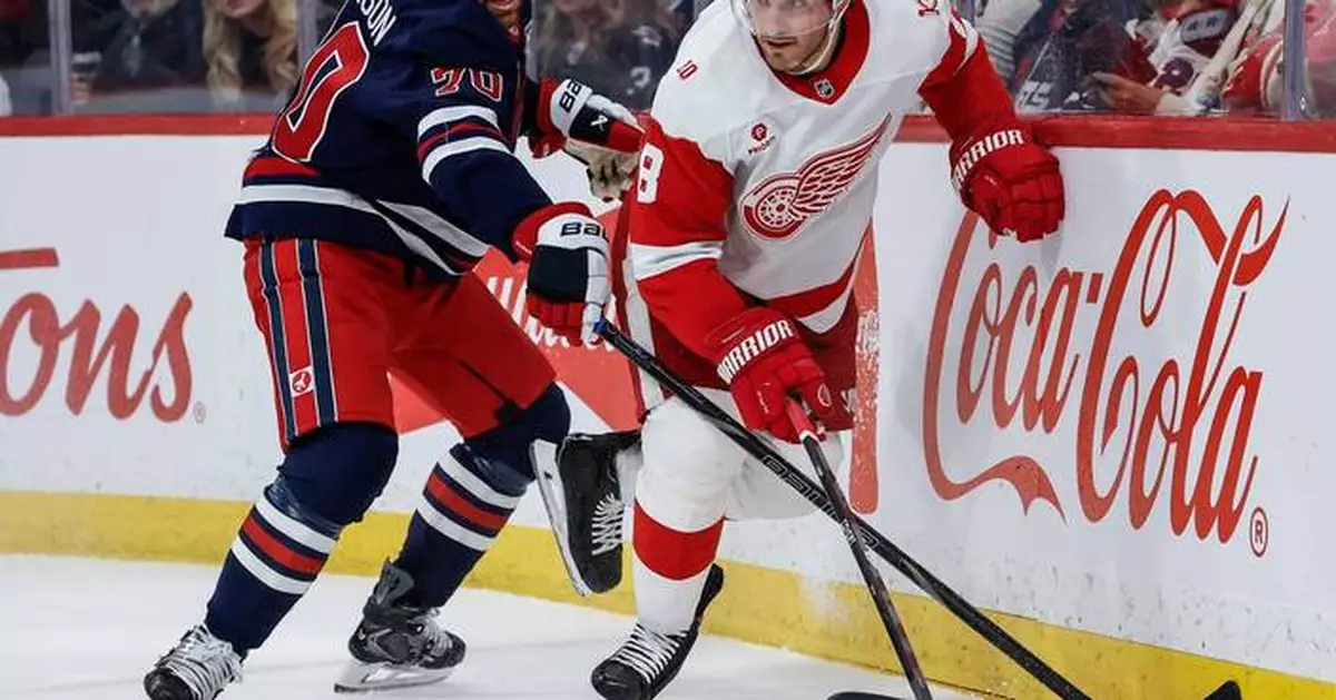 Red Wings score 4 times in third period to beat Jets 5-1