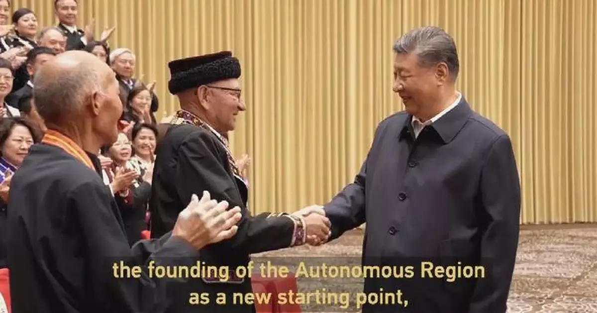 Xi calls for efforts to build socialist modern Xinjiang