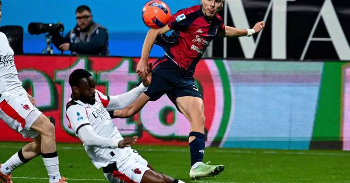 Leão strike takes AC Milan to the top of Serie A