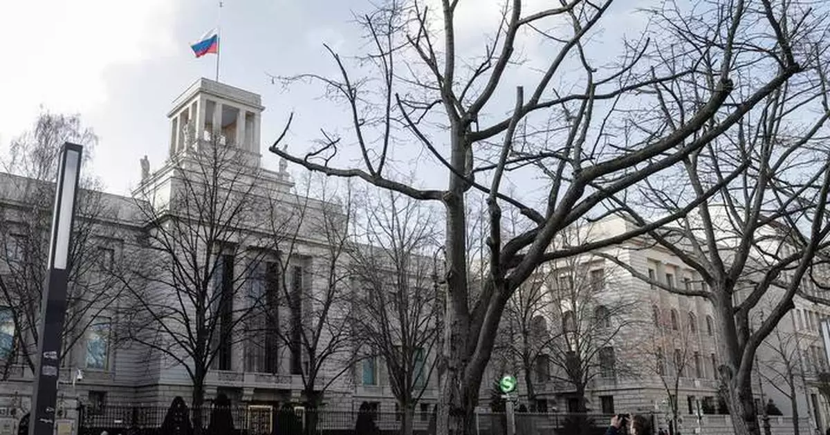 Germany expels a Russian diplomat after a suspect is arrested in an espionage case