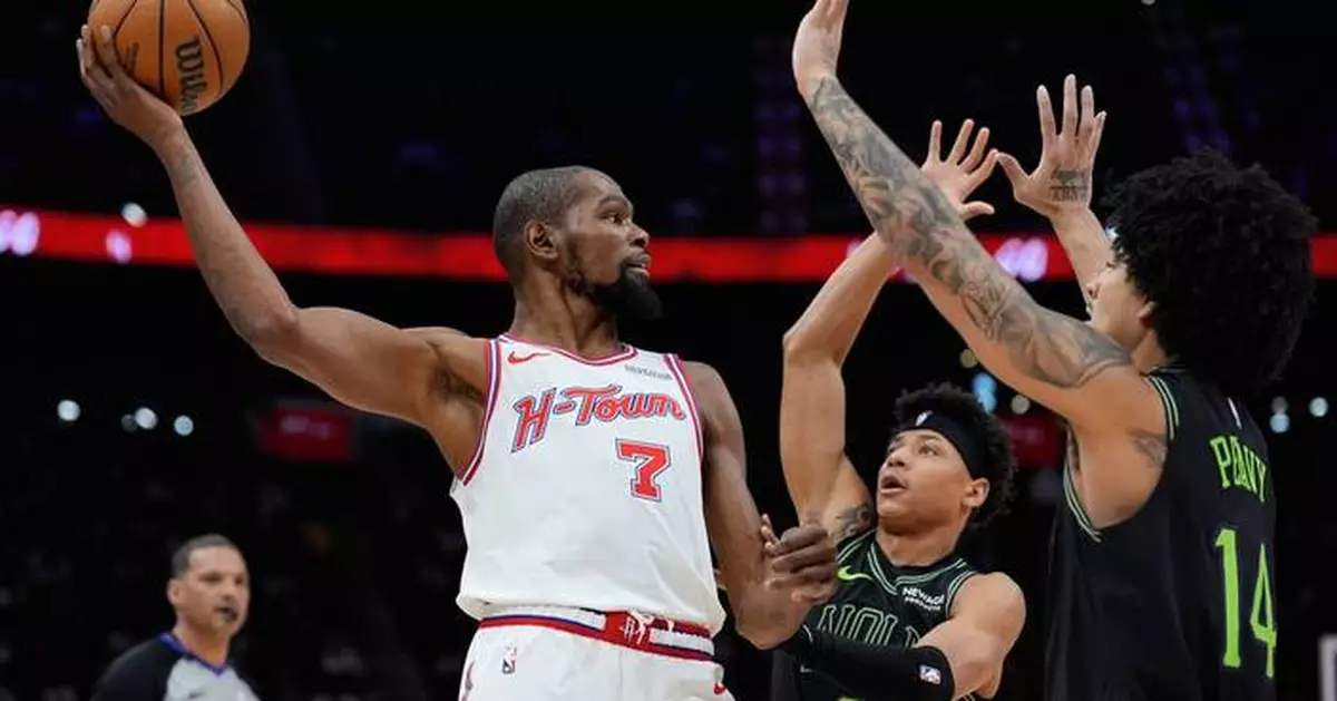 Durant moves past his 'idol,' Dirk Nowitzki, into 6th place on the NBA's career scoring list