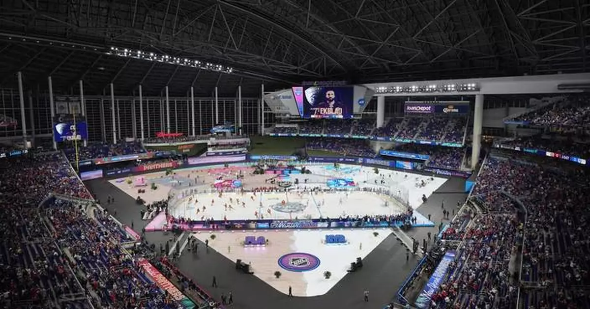 Panthers and Rangers play outdoor hockey game in Miami, replete with snow and fire