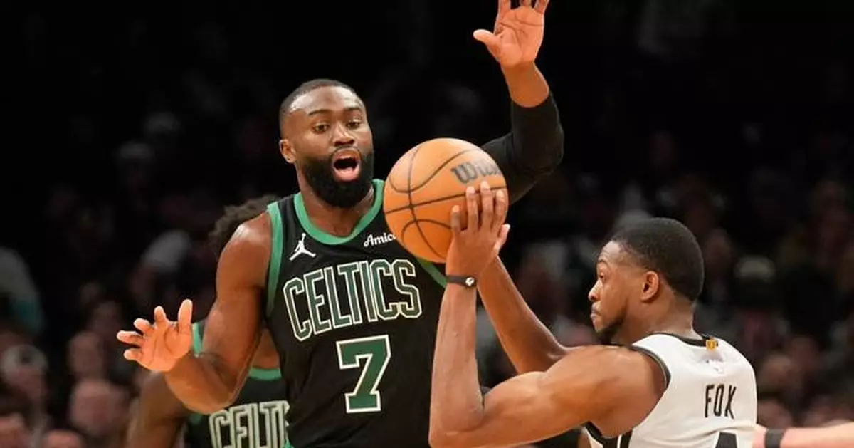 Celtics star Jaylen Brown criticizes officials after loss to Spurs