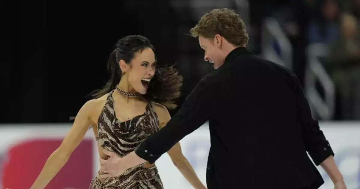 World champs Chock and Bates dazzle with emotional performance at U.S. Figure Skating Championships
