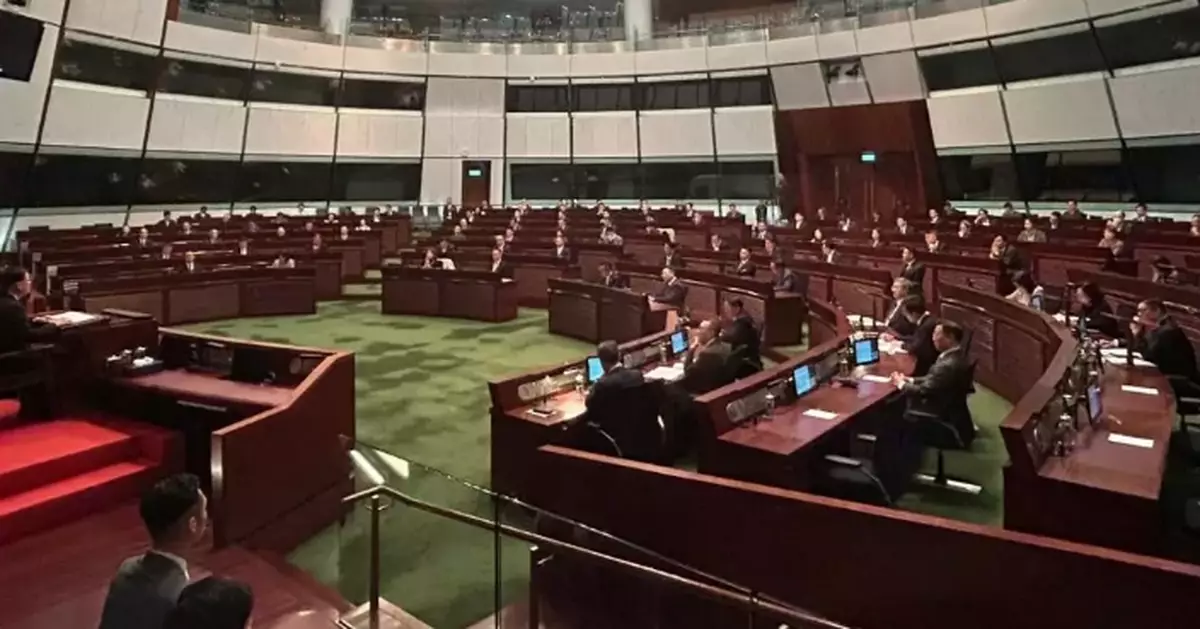 The New Legislative Council has Held its First Plenary Session, Focusing on the Issue of Post-Disaster Reconstruction of the Tai Po Fire
