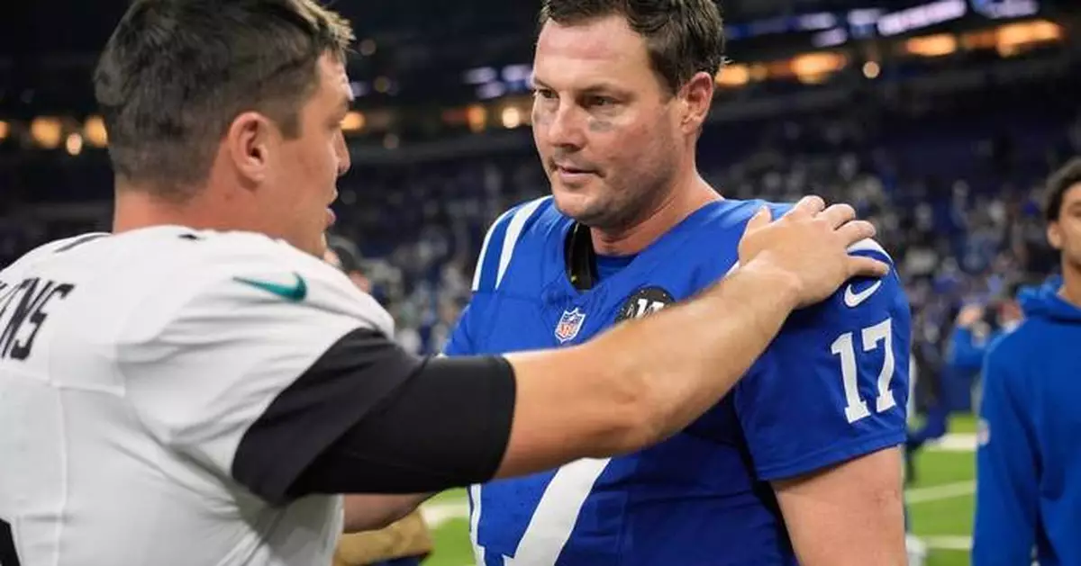 Rivers' brief comeback to end as Colts opt to start Leonard at QB against Houston