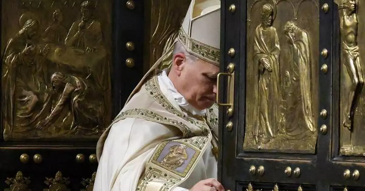 Pope Leo XIV closes 2025 Holy Year with critique of consumerism and xenophobia