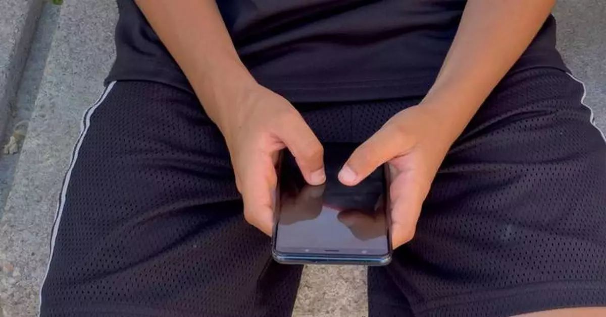 French lawmakers approve bill banning social media for children under 15