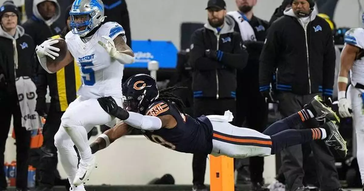 Lions beat playoff-bound Bears 19-16 on Bates' 42-yard field goal as time expires