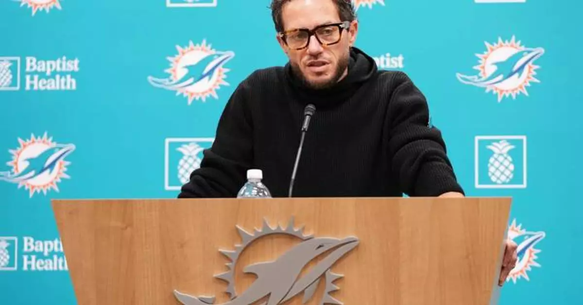 Browns interview Mike McDaniel for head coach opening