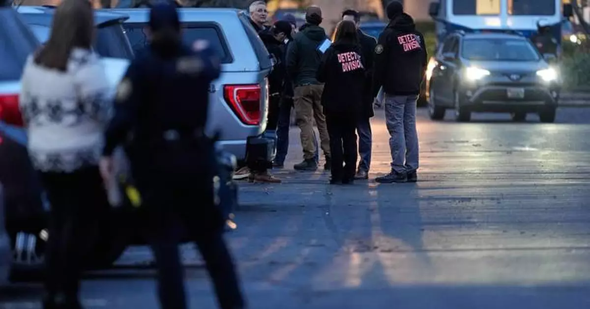 Photos show protests over the shooting of 2 people by federal immigration agents in Oregon