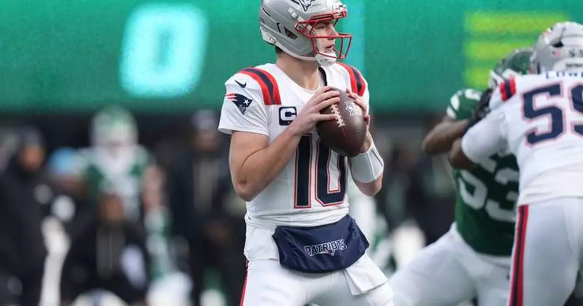Patriots chasing 1st sweep of Dolphins since 2016 in regular-season finale