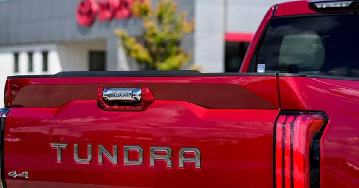 Toyota recalls 162,000 trucks over faulty screens