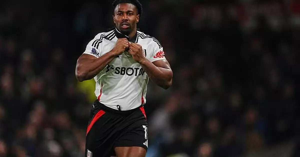 Traoré joins West Ham and says movie taught him about passion of the club's fans