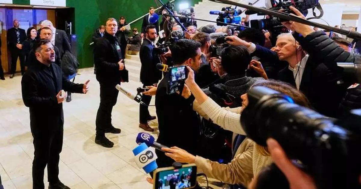 Russia, Ukraine and the US are holding peace talks in Abu Dhabi. They're coming at a key moment