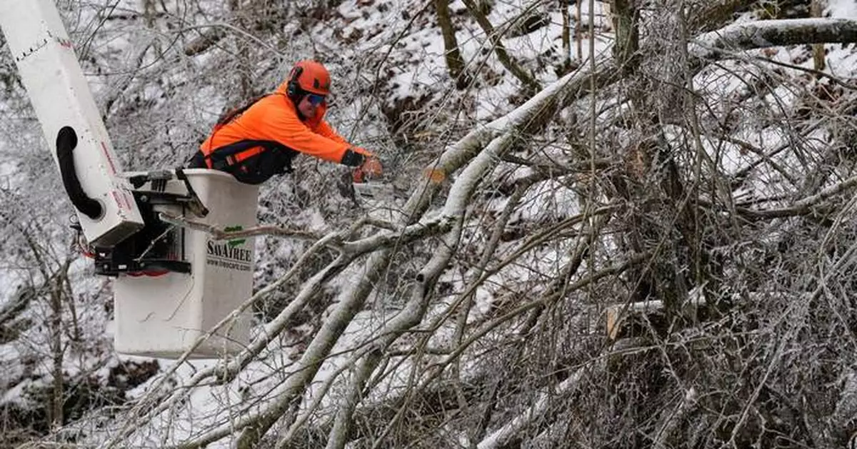 Powerful storm threatens East Coast including parts unaccustomed to heavy snow