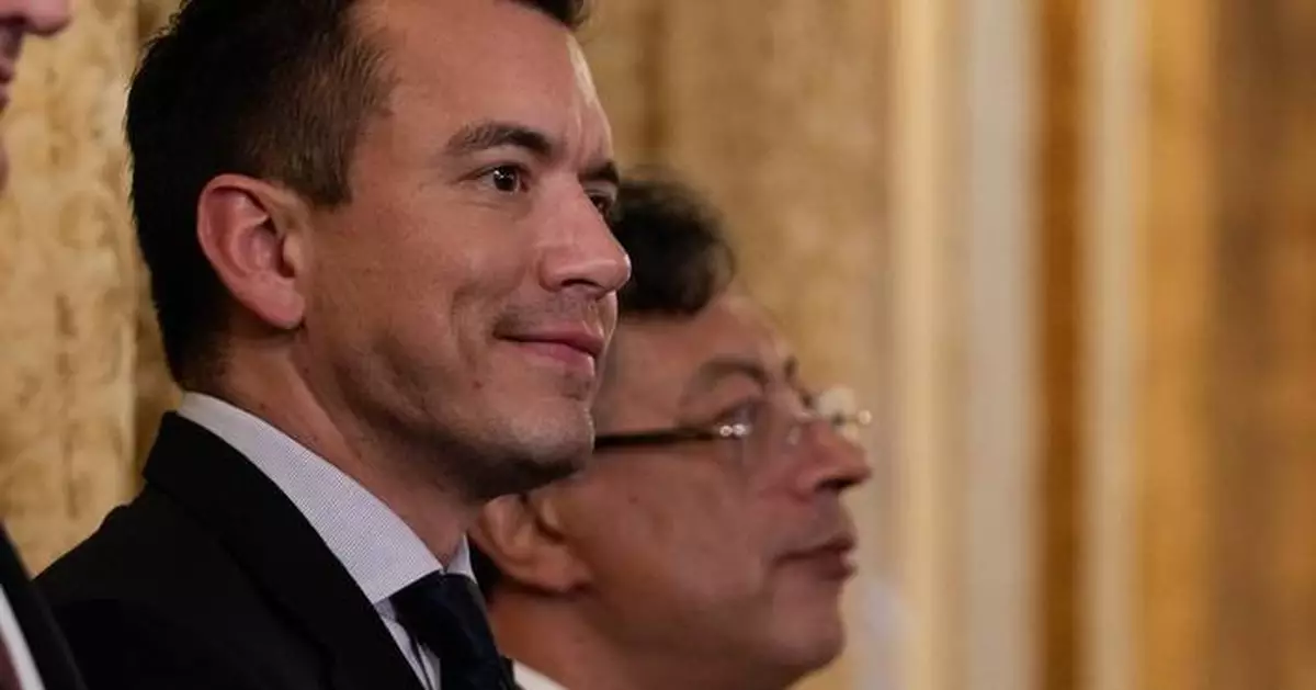 Colombian and Ecuadorian merchants and truckers protest escalating trade war between both nations