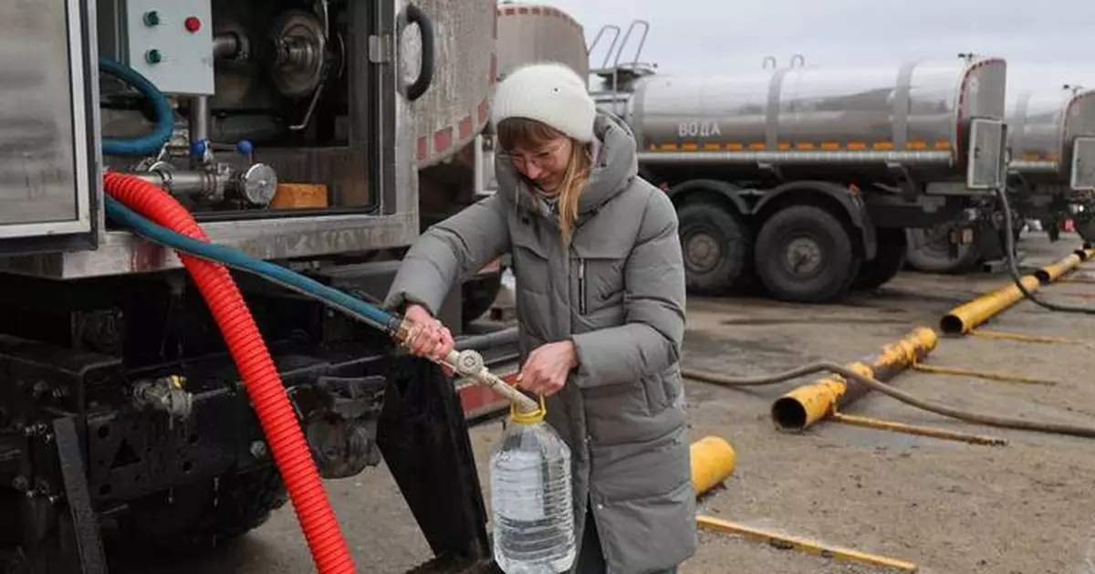 Russian-run areas of Ukraine face water, heat and housing woes