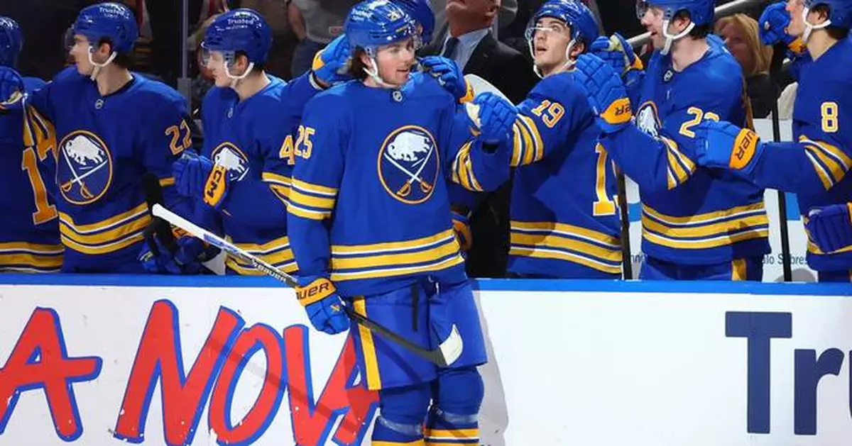 Jason Zucker breaks 3rd-period tie in the Sabres' 5-3 win over the Panthers