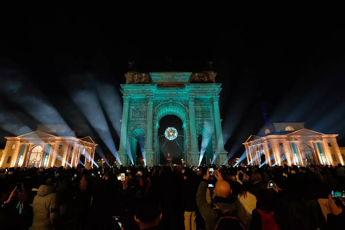 A view of the cauldron at the Arco della Pace at the 2026 Winter Olympics in Milan, Italy, Sunday, Feb. 22, 2026. (AP Photo/Luca Bruno)