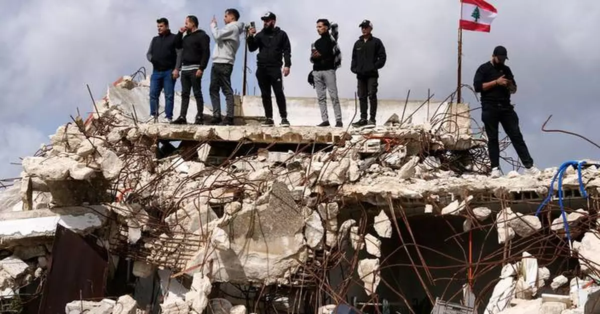 Israeli forces capture a local Sunni Islamist official and Hamas ally in southern Lebanon