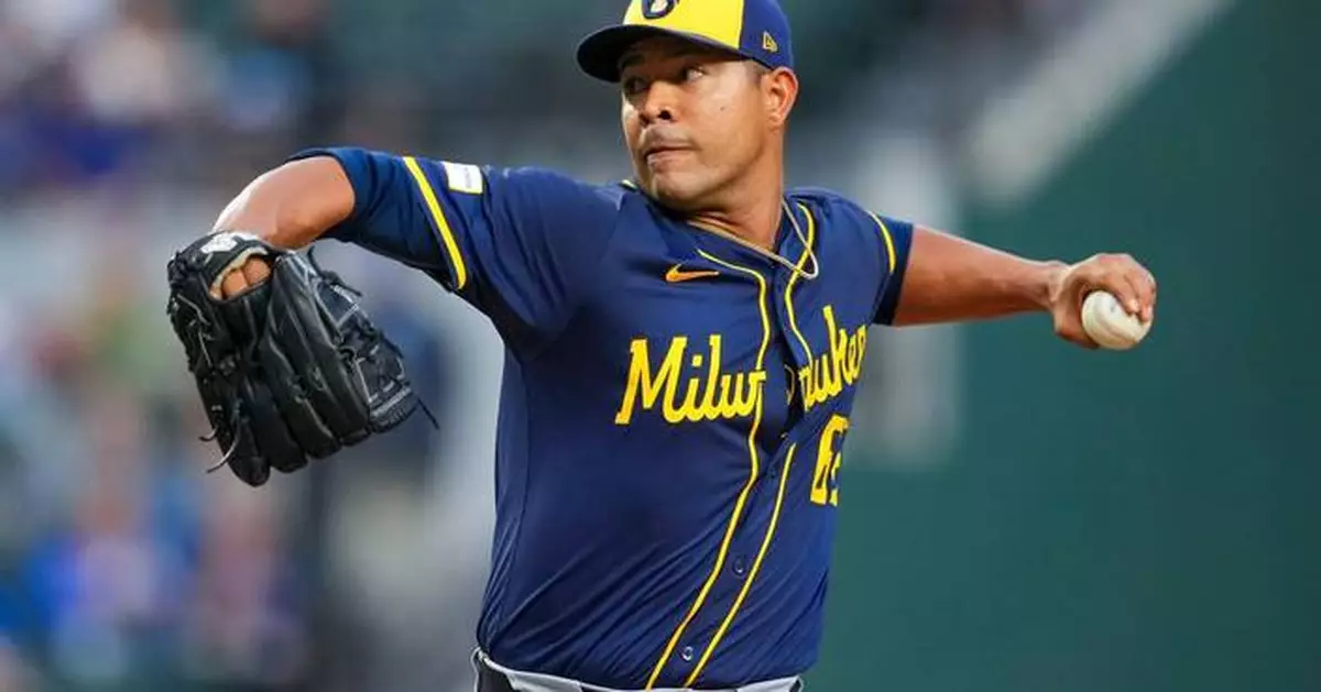 Left-hander José Quintana finalizes $6 million, 1-year deal with Colorado Rockies