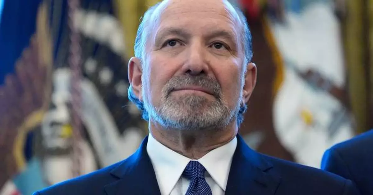 Commerce Secretary Howard Lutnick acknowledges meetings with Epstein that contradict previous claims