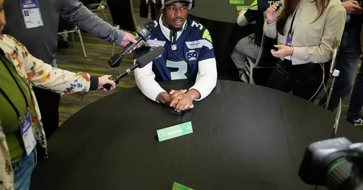 Seahawks rookie safety Nick Emmanwori injures an ankle during practice for the Super Bowl