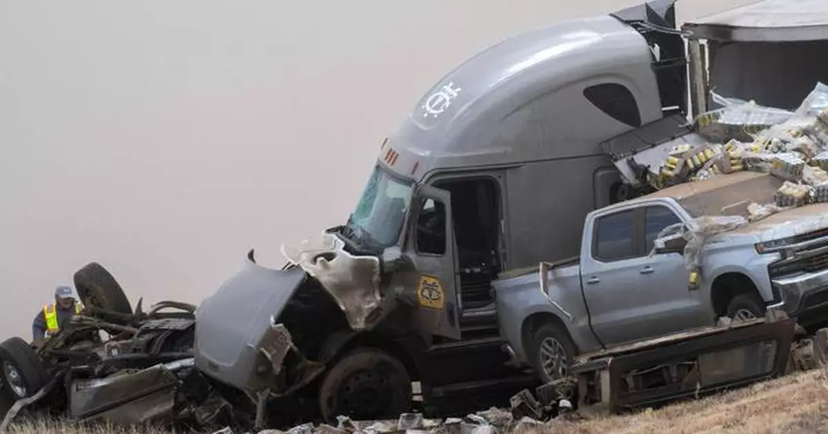 4 dead in crashes involving over 30 vehicles in 'brown out' conditions on Colorado interstate