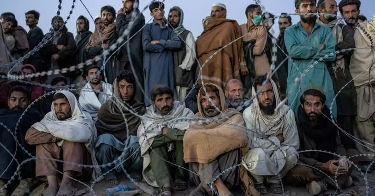 The return of millions of Afghans from Pakistan and Iran pushes Afghanistan to the brink, UN warns