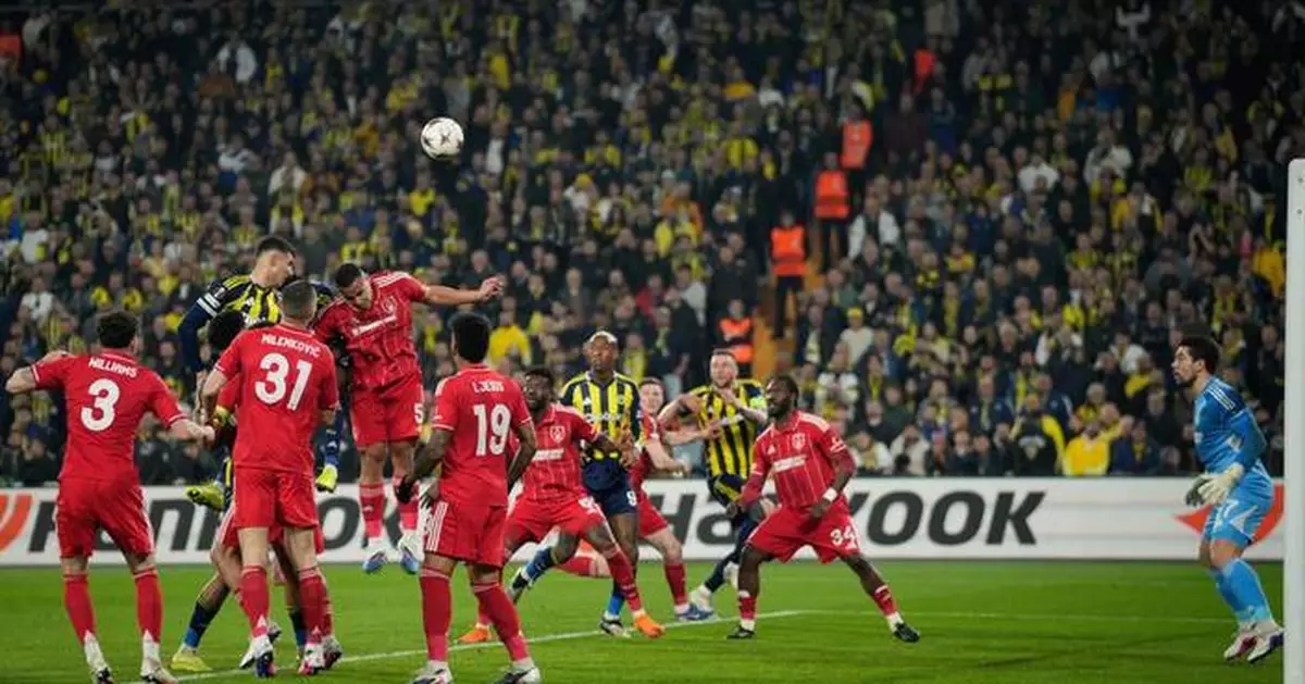 Pereira leads Nottingham Forest to a 3-0 win at Fenerbahçe in Europa League playoff, Celtic beaten