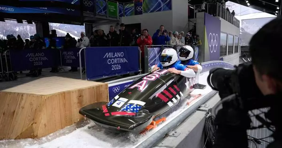 An 'ice bath from the ground up': How 2 US bobsledders ended up barefoot post-run