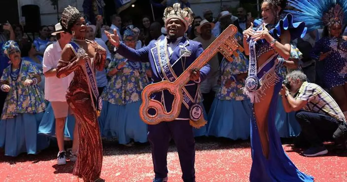 Let the revelry begin: Rio mayor hands city's key to King Momo as Carnival kicks off