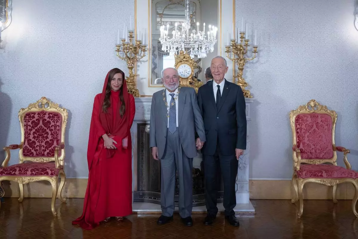 Sharjah Ruler receives Portugal’s Grand Collar of Order of Camões (Photo: AETOSWire)