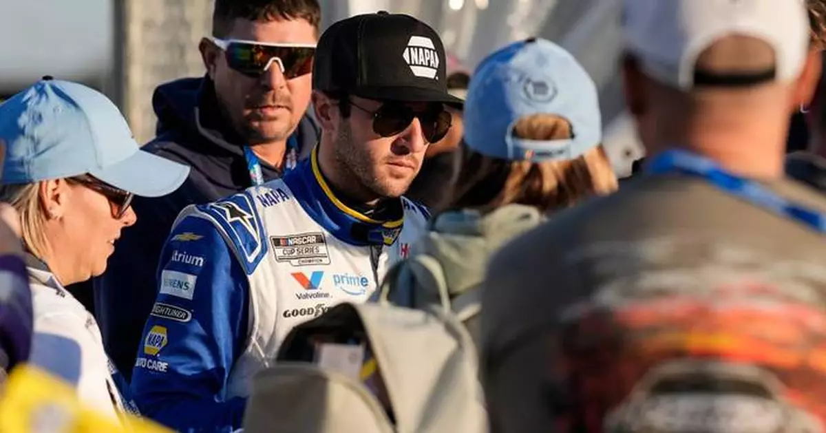 Chase Elliott had 1st Daytona 500 title in sight before losing out in last-lap wreck to Reddick