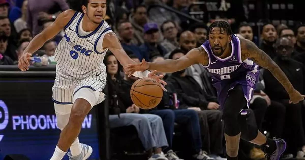 Magic use 3-point flurry to hand the Kings their franchise-record 15th straight loss