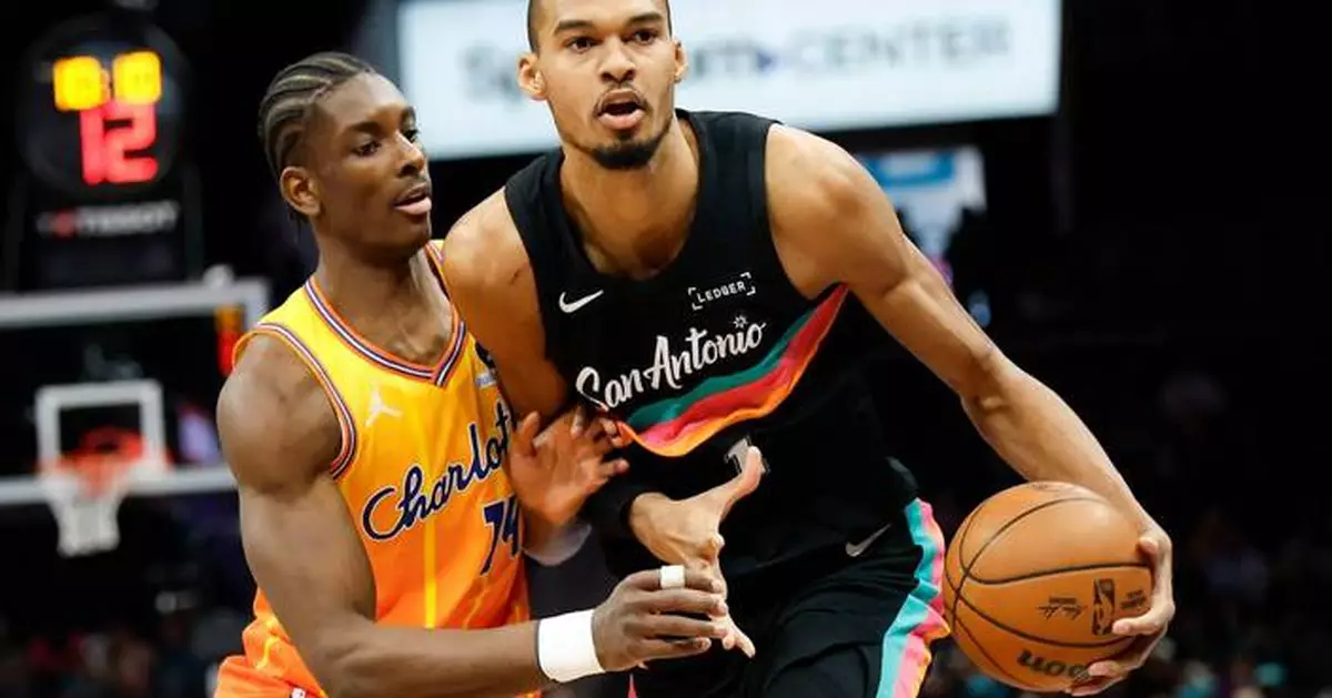 Brandon Miller scores 26 as surging Hornets beat Spurs 111-106 to push win streak to 6 games