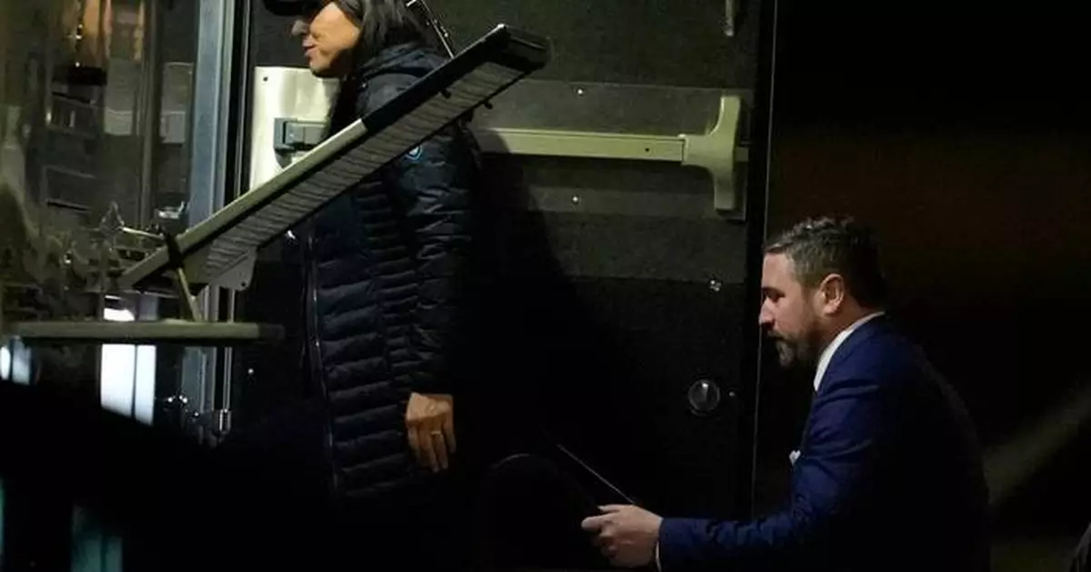 Complaint accuses Gabbard of playing politics with intelligence, which spy agency rejects